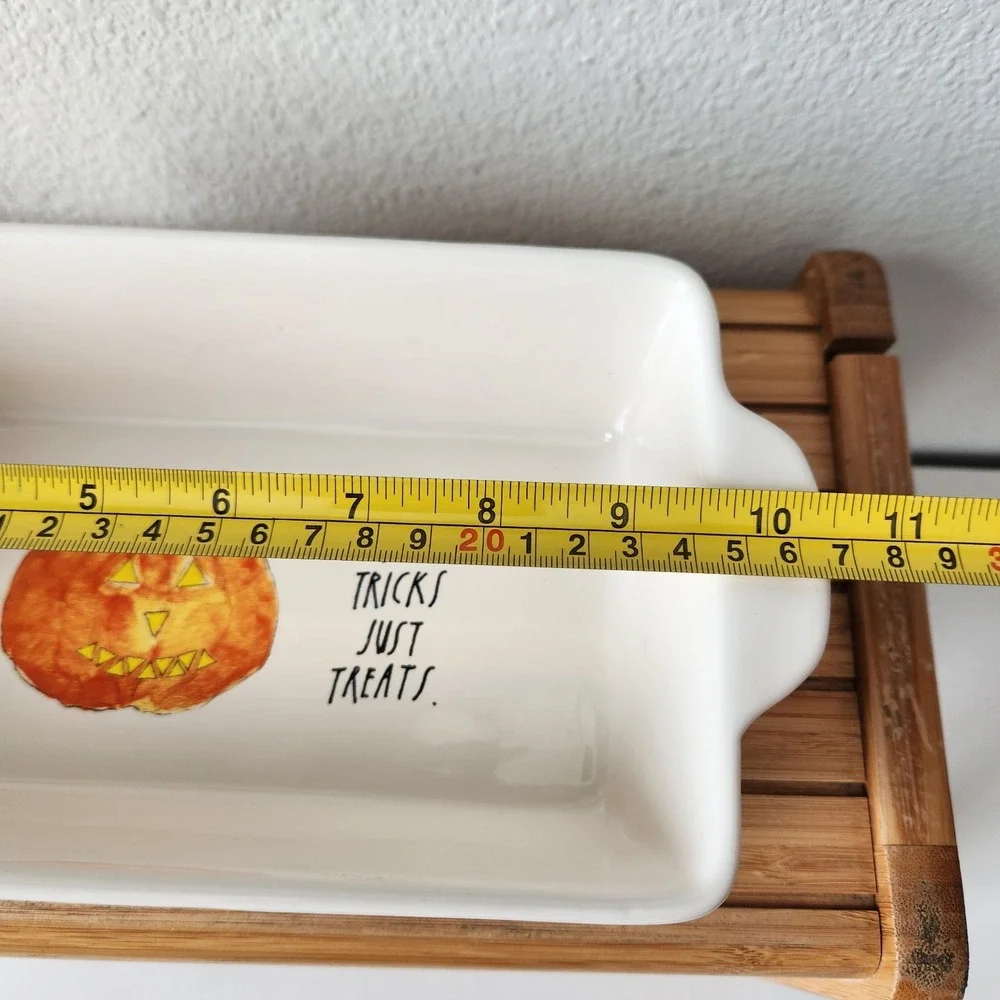 Rae Dunn Artisan Collection Halloween‎ Pumpkin No Tricks Just Treats Baking Dish